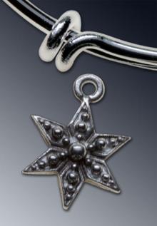 Star charm - Medium 