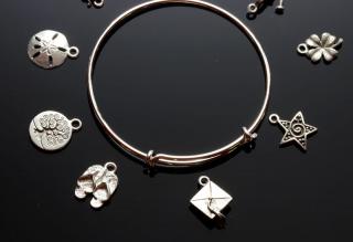 Silver-plated Bangle with charms