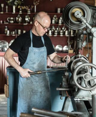 Photo of Jon Gibson in shop